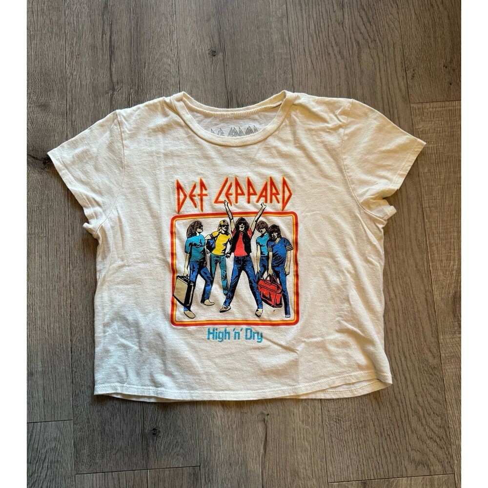Def Leppard Crop T-Shirt Women's Size XL Short Sleeve Music Graphic Crew Neck